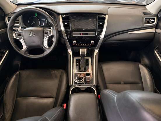 MITSUBISHI-PAJERO SPORT-2.4 16V MIVEC TURBO DIESEL HPE-S AWD AUTOMÁTICO MITSUBISHI-PAJERO SPORT-2023