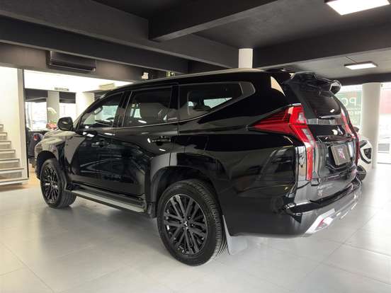 MITSUBISHI-PAJERO SPORT-2.4 16V MIVEC TURBO DIESEL LEGEND AWD AUTOMÁTICO MITSUBISHI-PAJERO SPORT-2024