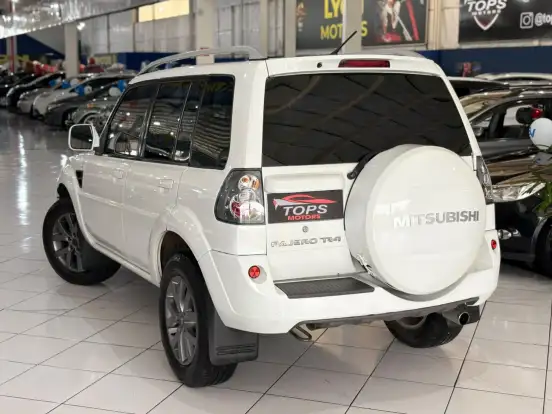 MITSUBISHI-PAJERO TR4-2.0 4X2 16V 140CV FLEX 4P AUTOMÁTICO MITSUBISHI-PAJERO TR4-2012