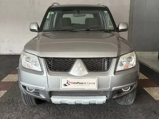 MITSUBISHI-PAJERO TR4-2.0 4X2 16V 140CV FLEX 4P AUTOMÁTICO MITSUBISHI-PAJERO TR4-2012