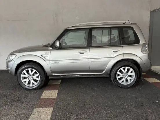 MITSUBISHI-PAJERO TR4-2.0 4X2 16V 140CV FLEX 4P AUTOMÁTICO MITSUBISHI-PAJERO TR4-2012