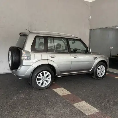 MITSUBISHI-PAJERO TR4-2.0 4X2 16V 140CV FLEX 4P AUTOMÁTICO MITSUBISHI-PAJERO TR4-2012