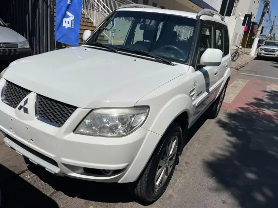 MITSUBISHI PAJERO TR4 2.0 4X4 16V 140CV FLEX 4P AUTOMÁTICO