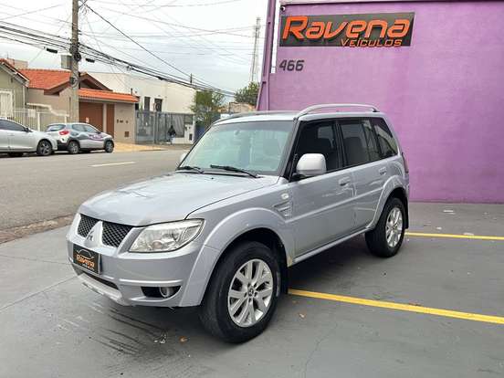 MITSUBISHI-PAJERO TR4-2.0 4X2 16V 140CV FLEX 4P AUTOMÁTICO MITSUBISHI-PAJERO TR4-2012