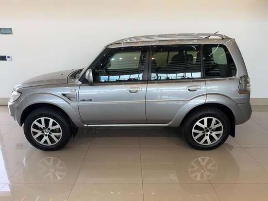 MITSUBISHI-PAJERO TR4-2.0 4X4 16V 140CV FLEX 4P AUTOMÁTICO MITSUBISHI-PAJERO TR4-2013