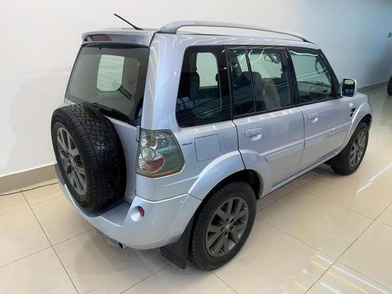 MITSUBISHI-PAJERO TR4-2010