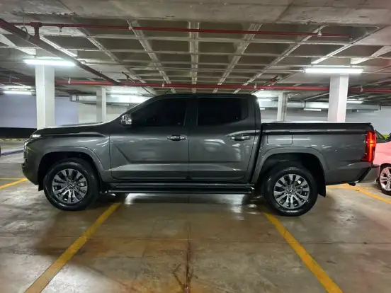 MITSUBISHI-TRITON-2025