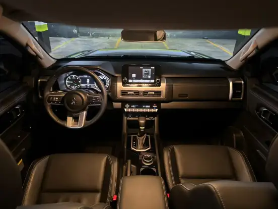 MITSUBISHI-TRITON-2025