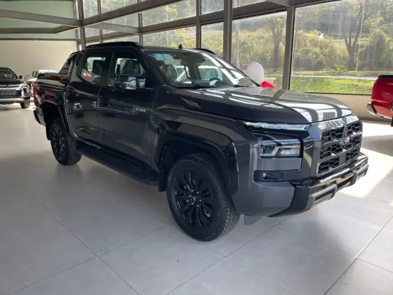 MITSUBISHI TRITON 2.4 BITURBO DIESEL CD KATANA 4X4 AUTOMÁTICO