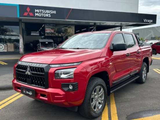 MITSUBISHI-TRITON-2.4 BITURBO DIESEL CD GLS 4X4 AUTOMÁTICO MITSUBISHI-TRITON-2025