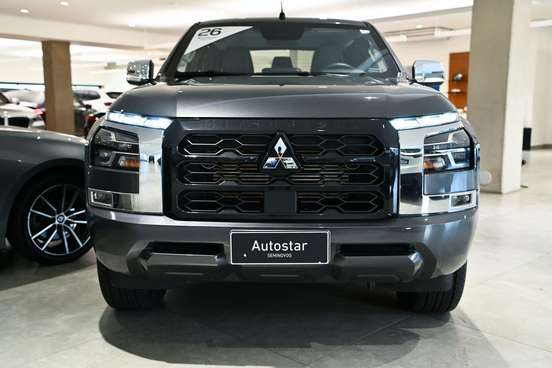 MITSUBISHI-TRITON-2025