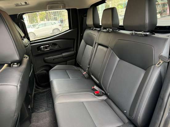 MITSUBISHI-TRITON-2025