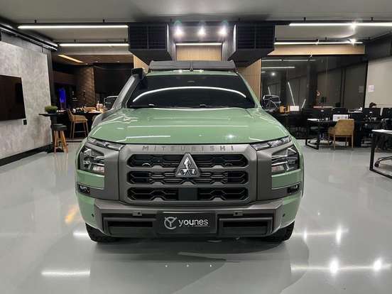 MITSUBISHI-TRITON-2026