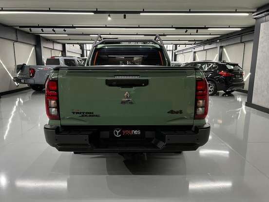 MITSUBISHI-TRITON-2026