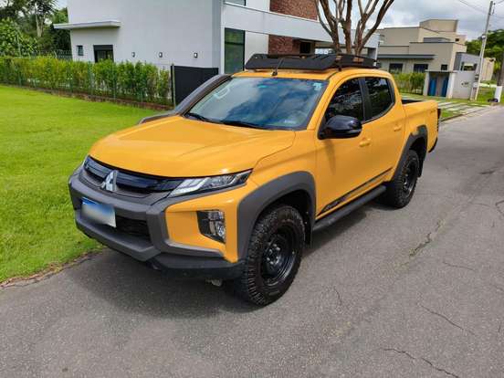 MITSUBISHI-L200 TRITON-2.4 16V TURBO DIESEL SPORT SAVANA CD 4P 4X4 AUTOMÁTICO MITSUBISHI-L200 TRITON-2023