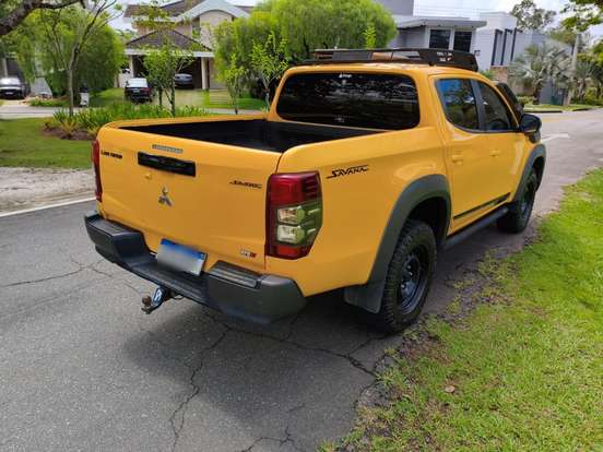 MITSUBISHI-L200 TRITON-2.4 16V TURBO DIESEL SPORT SAVANA CD 4P 4X4 AUTOMÁTICO MITSUBISHI-L200 TRITON-2023