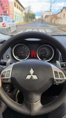 MITSUBISHI-LANCER-2.0 16V GASOLINA 4P AUTOMÁTICO MITSUBISHI-LANCER-2012