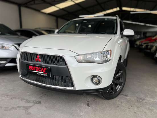 MITSUBISHI-OUTLANDER-2.0 16V GASOLINA 4P AUTOMÁTICO MITSUBISHI-OUTLANDER-2011
