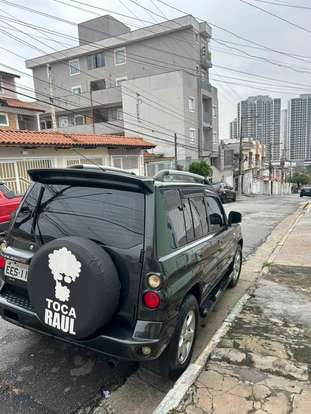 MITSUBISHI-PAJERO-2009