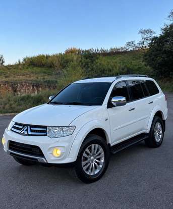 MITSUBISHI-PAJERO DAKAR-2015