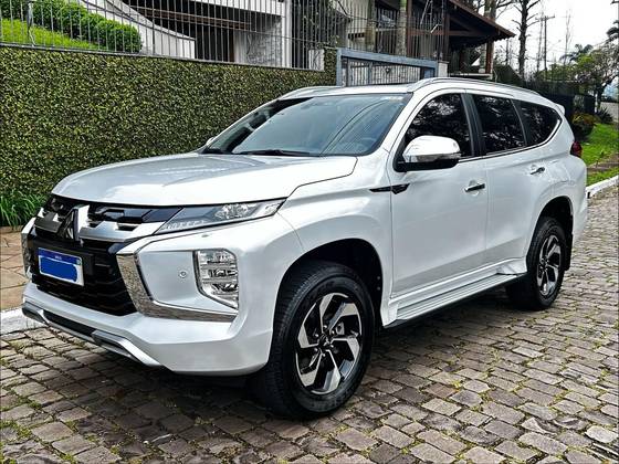 MITSUBISHI PAJERO SPORT 2.4 16V MIVEC TURBO DIESEL HPE-S AWD AUTOMÁTICO