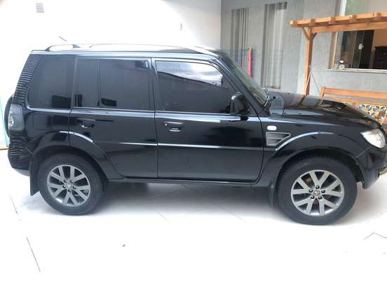 MITSUBISHI-PAJERO TR4-2.0 4X2 16V 140CV FLEX 4P AUTOMÁTICO MITSUBISHI-PAJERO TR4-2012