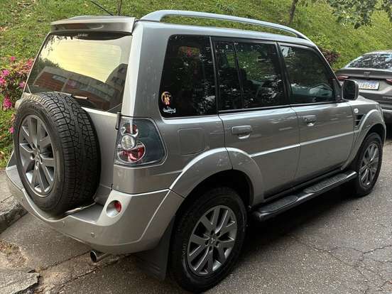 MITSUBISHI-PAJERO TR4-2.0 4X2 16V 140CV FLEX 4P AUTOMÁTICO MITSUBISHI-PAJERO TR4-2012
