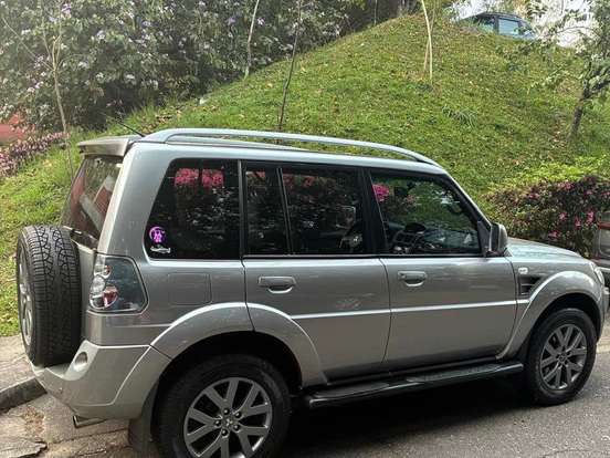 MITSUBISHI-PAJERO TR4-2.0 4X2 16V 140CV FLEX 4P AUTOMÁTICO MITSUBISHI-PAJERO TR4-2012