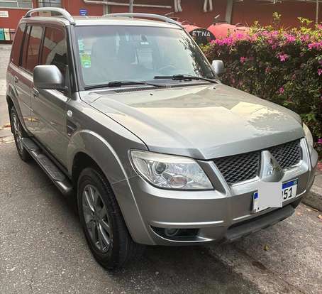 MITSUBISHI-PAJERO TR4-2012