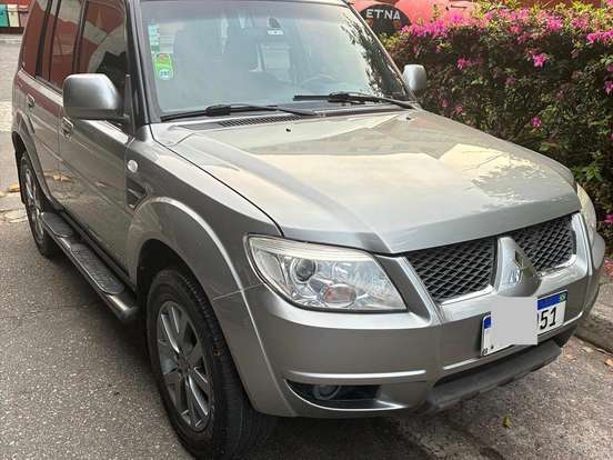 MITSUBISHI-PAJERO TR4-2.0 4X2 16V 140CV FLEX 4P AUTOMÁTICO MITSUBISHI-PAJERO TR4-2012