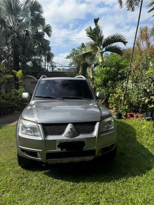 MITSUBISHI-PAJERO TR4-2.0 4X2 16V 140CV FLEX 4P AUTOMÁTICO MITSUBISHI-PAJERO TR4-2014