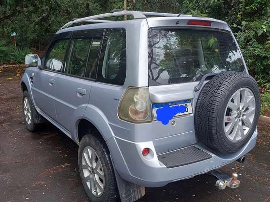 MITSUBISHI-PAJERO TR4-2.0 4X4 16V 140CV FLEX 4P AUTOMÁTICO MITSUBISHI-PAJERO TR4-2011
