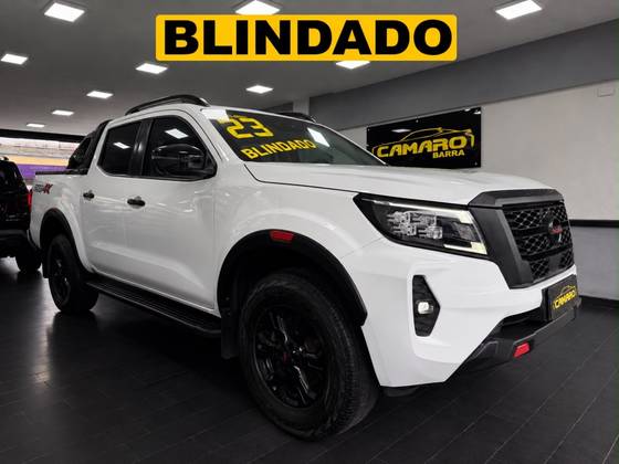 NISSAN FRONTIER 2.3 16V TURBO DIESEL PRO4X CD 4X4 AUTOMÁTICO