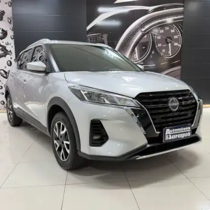 NISSAN-KICKS-2023