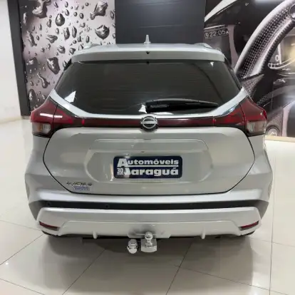 NISSAN-KICKS-2023