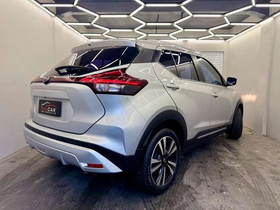 NISSAN-KICKS-2023