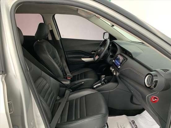 NISSAN-KICKS-2023