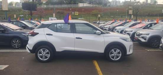 NISSAN-KICKS PLAY-2025