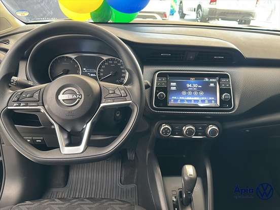 NISSAN-KICKS PLAY-2025