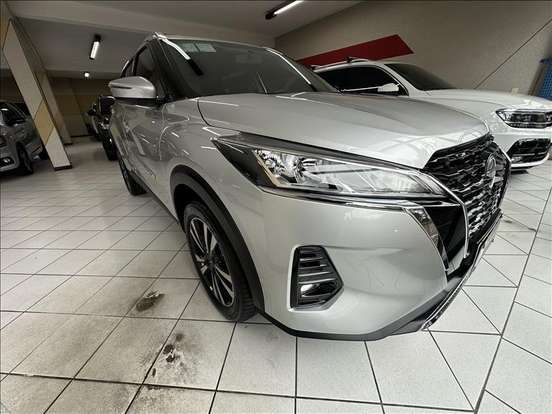 NISSAN-KICKS PLAY-2025