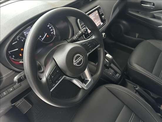 NISSAN-KICKS PLAY-2025