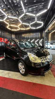 NISSAN-LIVINA-2011