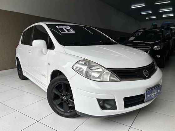 NISSAN TIIDA 1.8 SL 16V FLEX 4P MANUAL