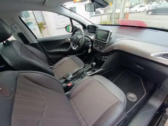 PEUGEOT-2008-2018