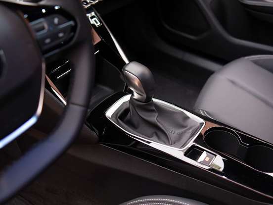 PEUGEOT-2008-1.0 TURBO 200 FLEX ALLURE CVT PEUGEOT-2008-2026