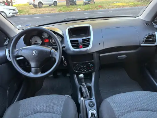 PEUGEOT-207-2012