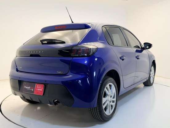 PEUGEOT-208-2022