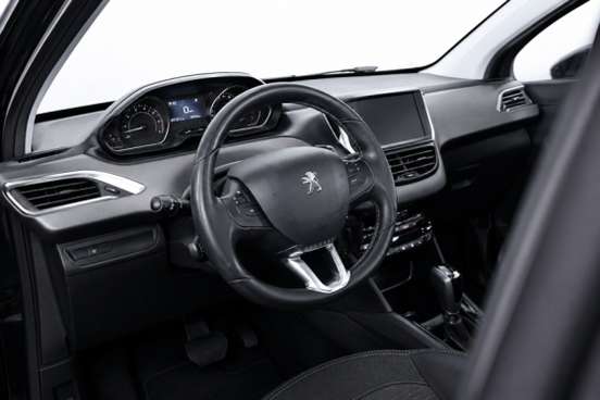 PEUGEOT-208-1.6 GRIFFE 16V FLEX 4P AUTOMÁTICO PEUGEOT-208-2016