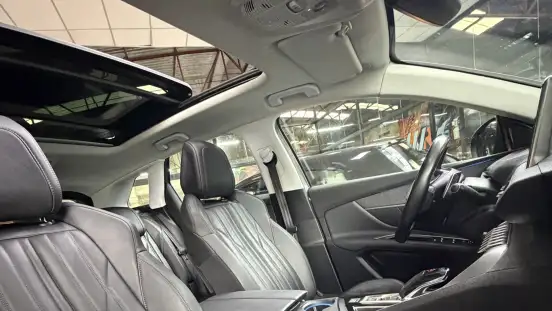 PEUGEOT-3008-2019