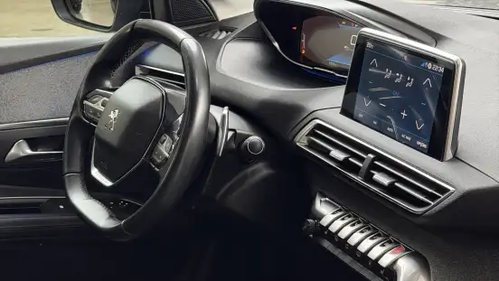 PEUGEOT-3008-1.6 GRIFFE PACK THP 16V GASOLINA 4P AUTOMÁTICO PEUGEOT-3008-2019